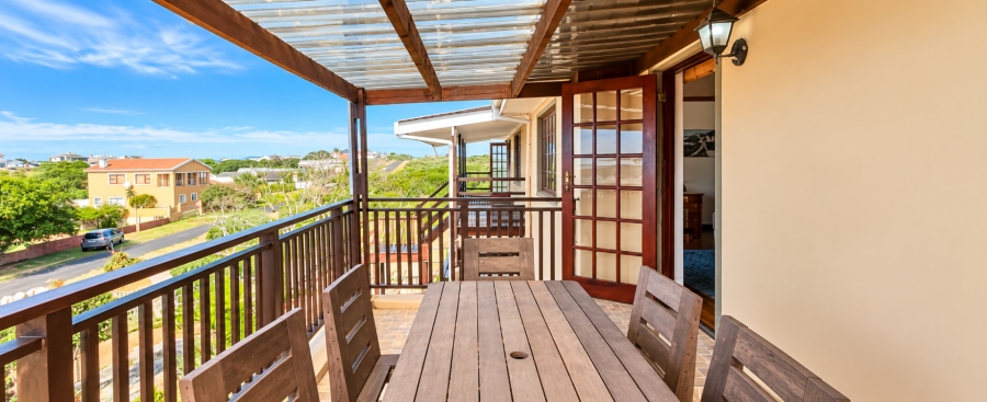 6 Bedroom Property for Sale in Franskraal Western Cape